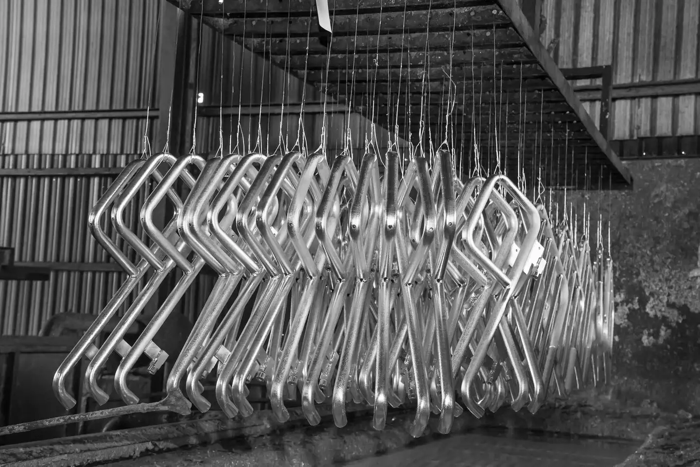 Custom-manufactured steel fence fittings