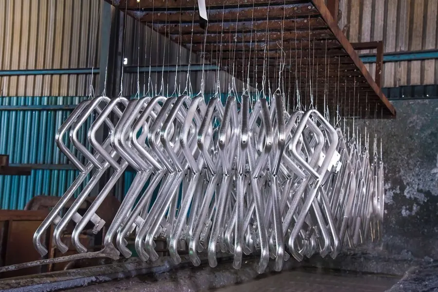 Custom-manufactured steel fence fittings